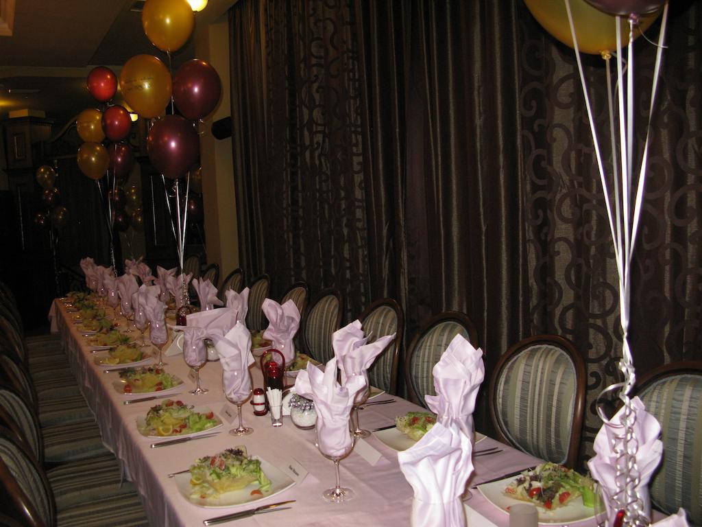 Hotel Chinar Hisarya Luaran gambar