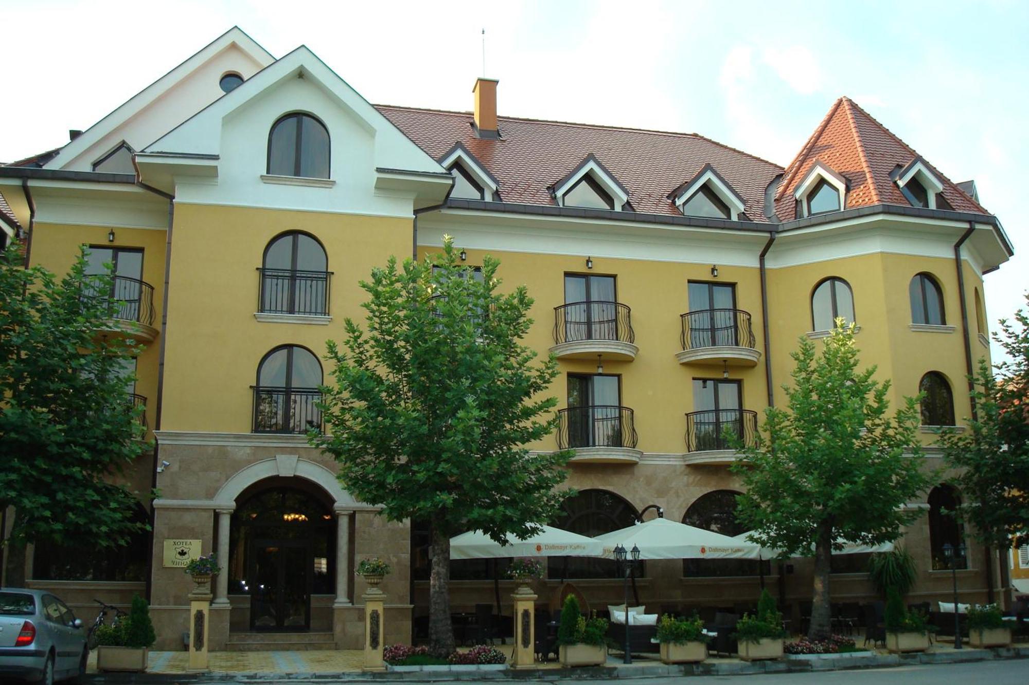 Hotel Chinar Hisarya Luaran gambar
