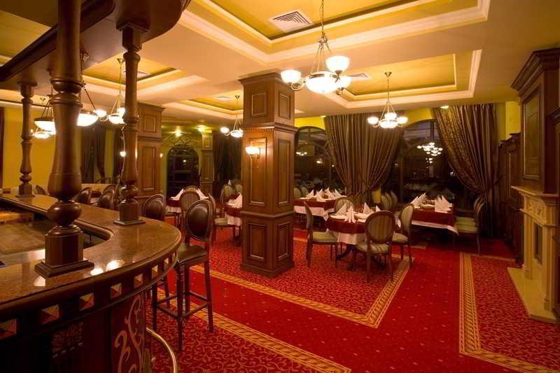 Hotel Chinar Hisarya Luaran gambar