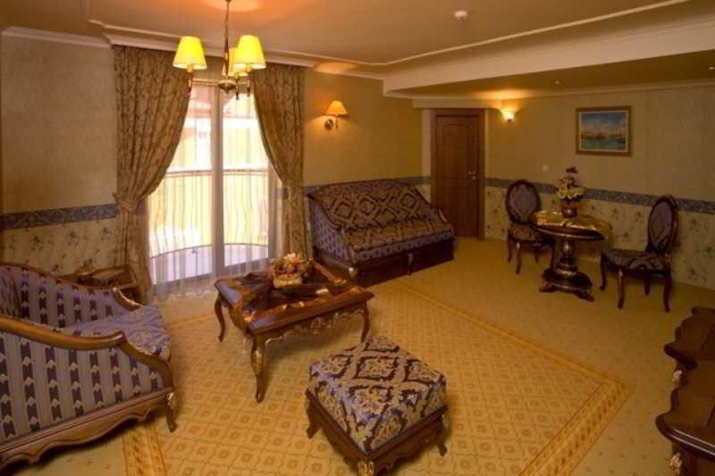 Hotel Chinar Hisarya Luaran gambar