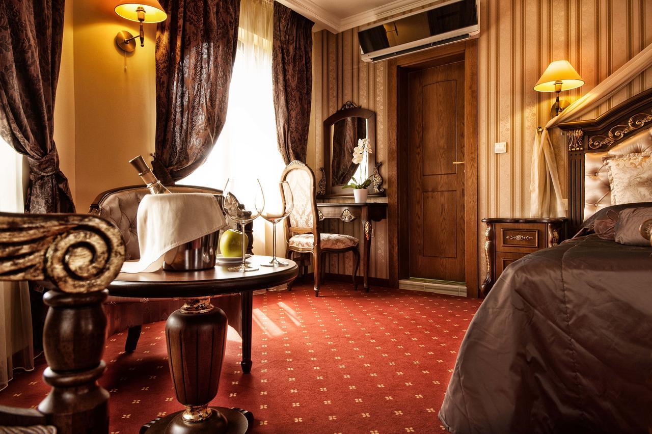 Hotel Chinar Hisarya Luaran gambar