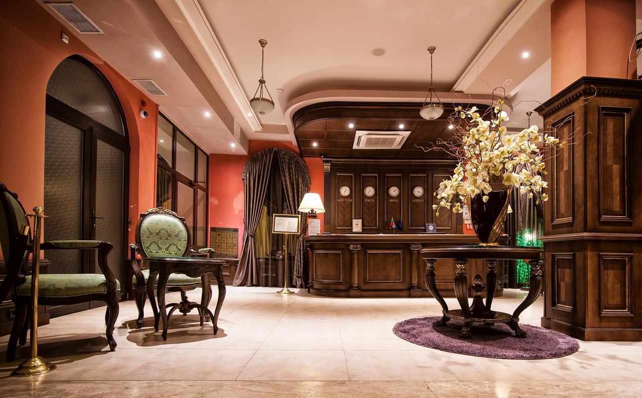 Hotel Chinar Hisarya Luaran gambar