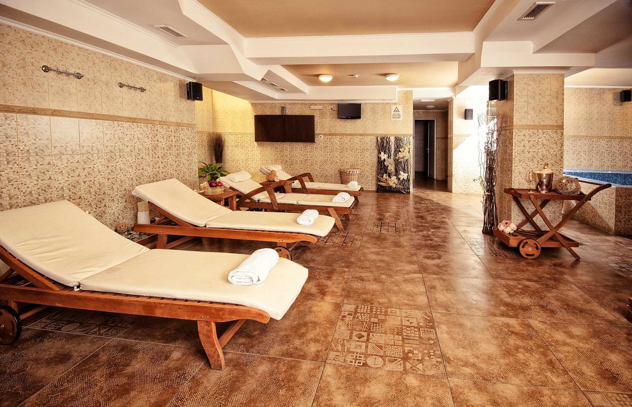 Hotel Chinar Hisarya Luaran gambar