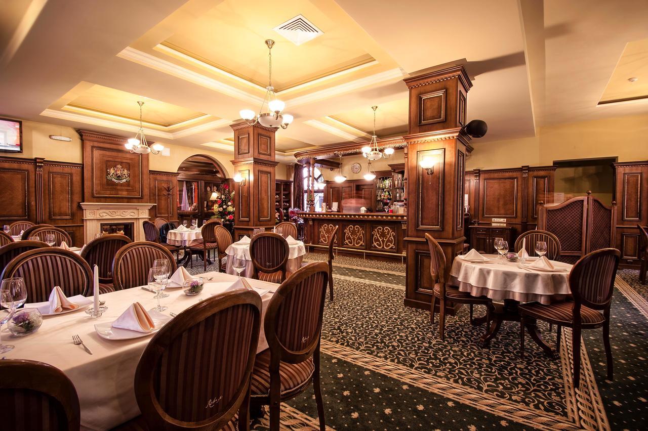Hotel Chinar Hisarya Luaran gambar