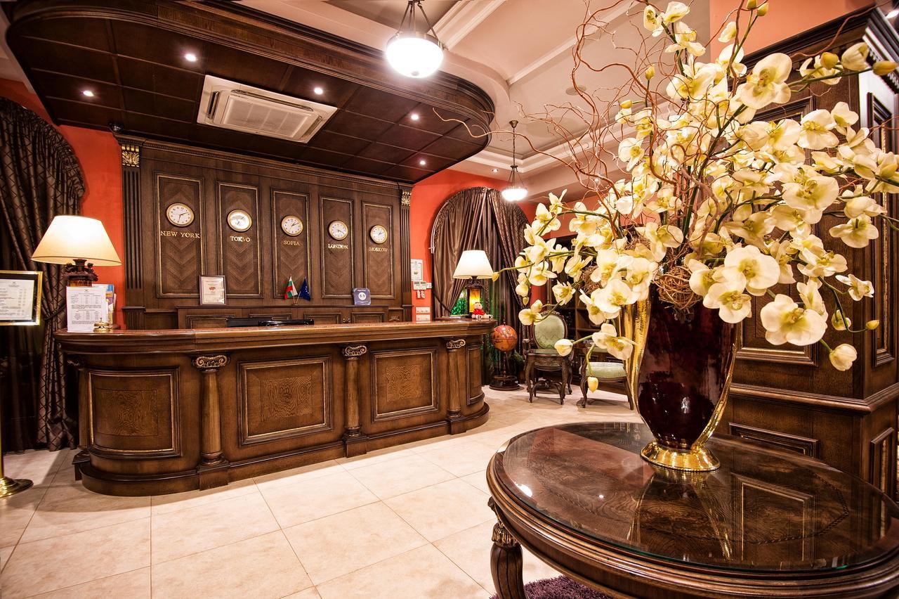 Hotel Chinar Hisarya Luaran gambar